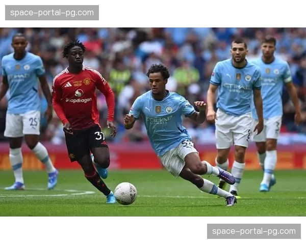 数据前瞻：曼城本月将迎7场关键战，平均休息时间仅为3.5天